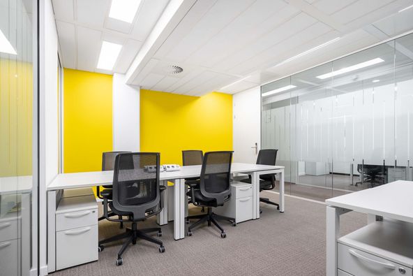 All-inclusive access to professional office space for 5 persons in West Allis